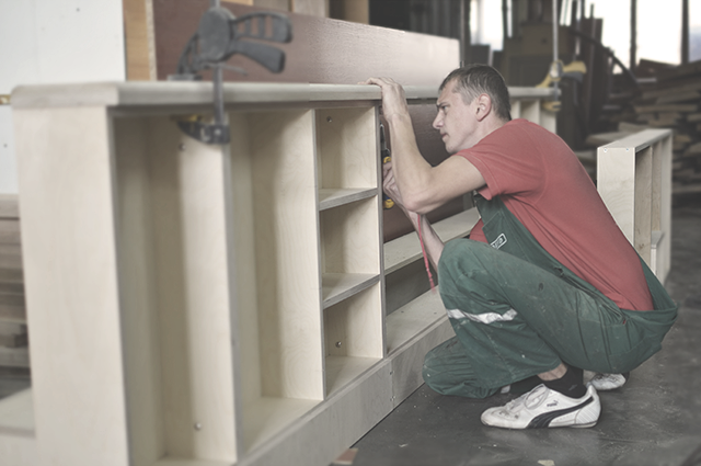 We provide delivery and assembly services. The advantages for ordering these services along with the woodwork from us are that we know all assembly techniques of the woodwork we have done, we are also the ones who strive for our woodwork to look best and to be assembled in the best functional way.